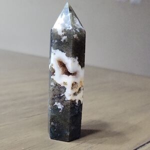 High Quality Moss Agate Tower